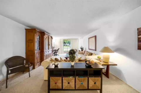 4221 W Palm Aire Dr #103, Pompano Beach, FL 33069