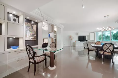 550 SE Mizner Blvd #B209, Boca Raton, FL 33432