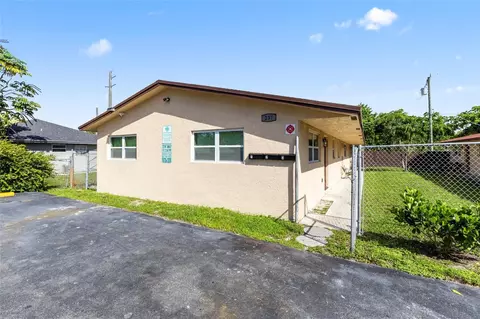 237 NW 12th Ct, Pompano Beach, FL 33060