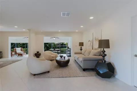 9277 Vista Del Lago #39B, Boca Raton, FL 33428