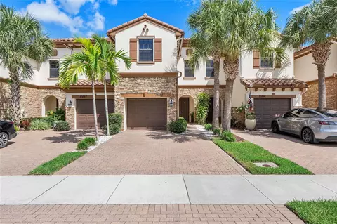 10450 Wellington Parc #10450, Wellington, FL 33449