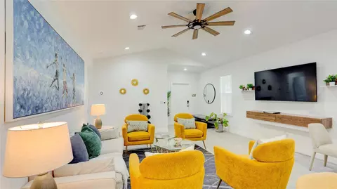 627 47th, West Palm Beach, FL 33407