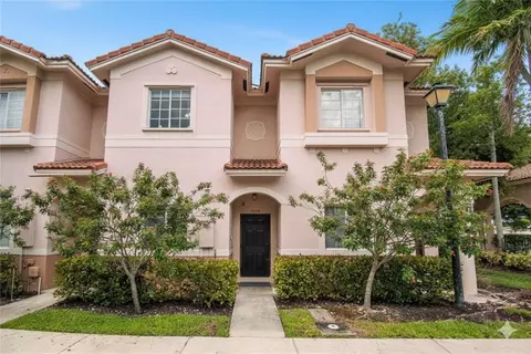 8805 S S Isle, Tamarac, FL 33321