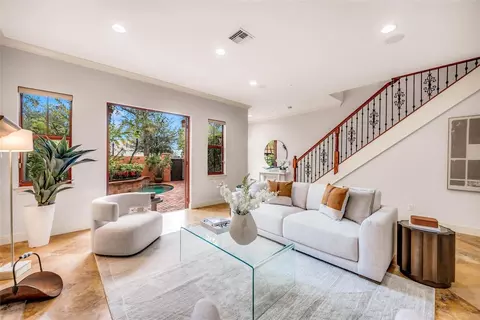 1025 SE 2nd #1025, Fort Lauderdale, FL 33301