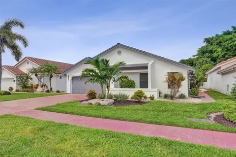 10359 Sunset Bend Dr, Boca Raton, FL 33428
