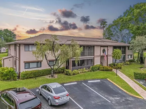 9947 N Belfort #114, Tamarac, FL 33321