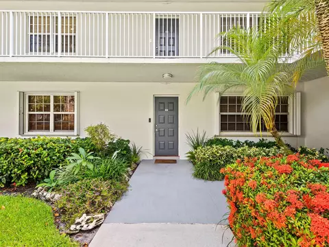 4221 W Palm Aire Dr #102, Pompano Beach, FL 33069
