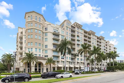 99 SE Mizner Blvd #403, Boca Raton, FL 33432