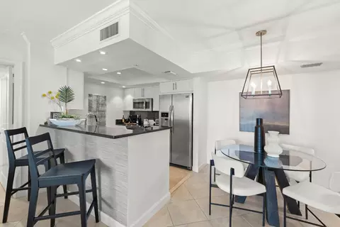 99 SE Mizner #403, Boca Raton, FL 33432