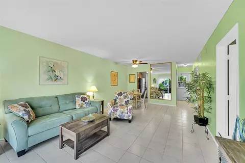 2501 W Golf #229, Pompano Beach, FL 33064