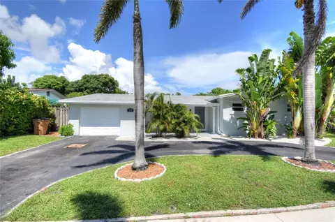301 SE 12th, Deerfield Beach, FL 33441