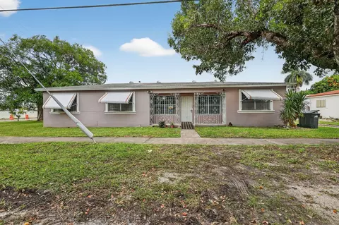 596 Ragan Dr, Miami Springs, FL 33166