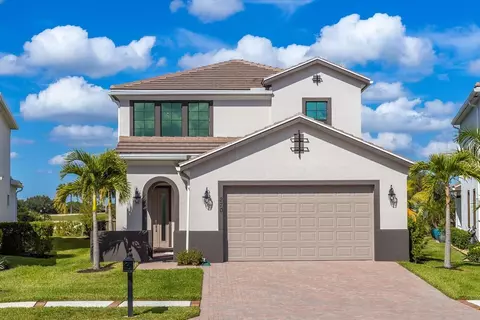 270 SE Fascino Cir, Port Saint Lucie, FL 34984