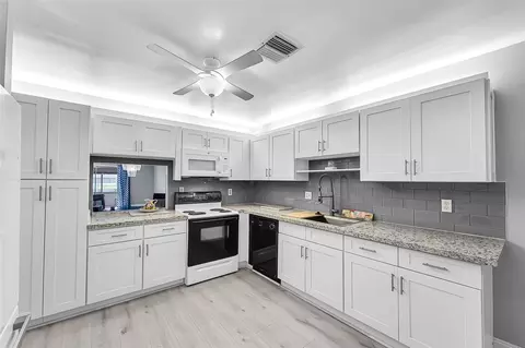 1521 NW 19th Ter #101, Delray Beach, FL 33445