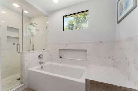 Bath - 115 Flora Ter, Florahome, FL 32140 photo 1 of 8