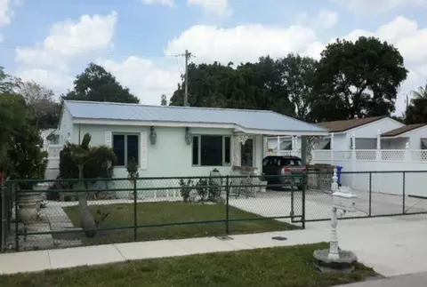 1773 SW 43rd Ave, Fort Lauderdale, FL 33317