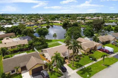 9477 Burlington, Boca Raton, FL 33434
