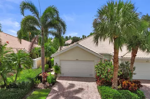 8168 Montserrat Pl, Wellington, FL 33414
