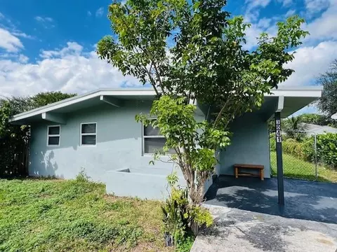 3041 NW 66th St, Miami, FL 33147