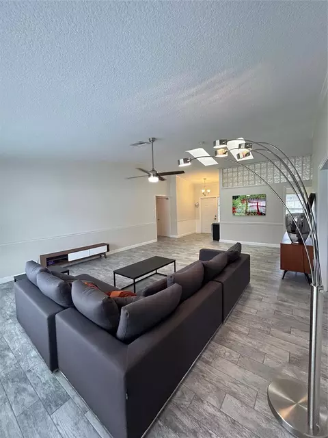 21910 Pine Trce, Boca Raton, FL 33428