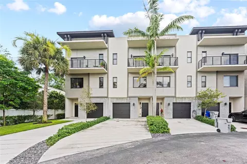 548 SE 1st #548, Pompano Beach, FL 33060