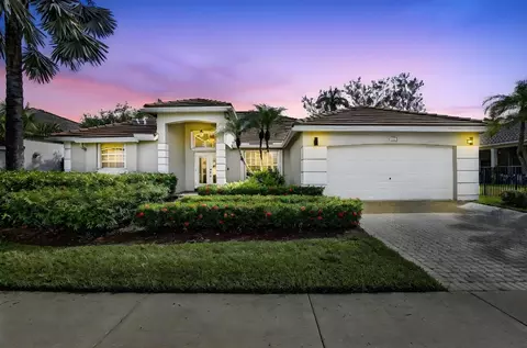 2574 Jardin, Weston, FL 33327