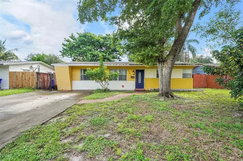 2201 N 56th, Hollywood, FL 33021