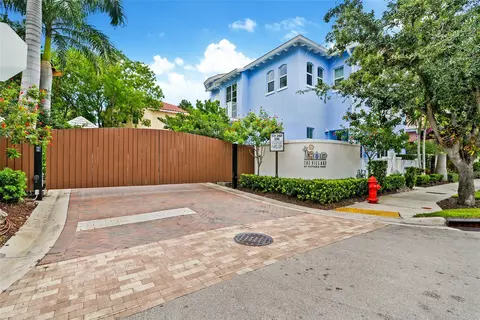 916 NE 17 Way, Fort Lauderdale, FL 33304