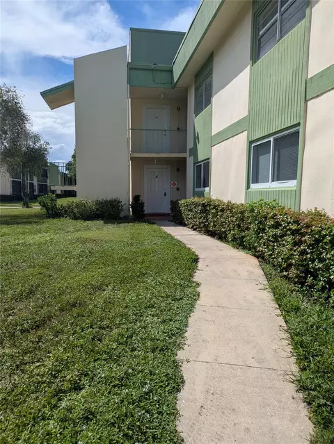 4133 NW 88th Ave #101, Coral Springs, FL 33065