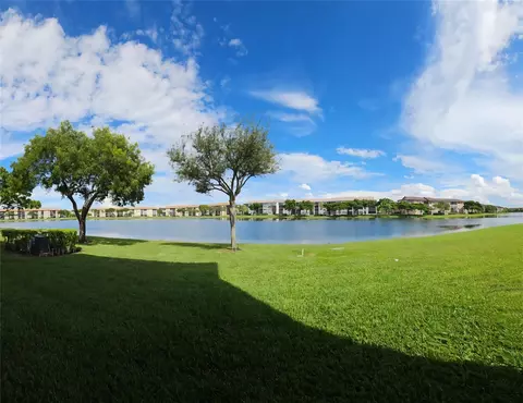 601 SW 141st #114P, Pembroke Pines, FL 33027