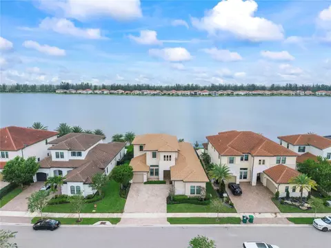 9025 Parkland Bay, Parkland, FL 33076