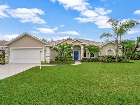 419 N Key Lime Sq, Vero Beach, FL 32968
