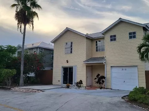 313 N D St, Lake Worth Beach, FL 33460