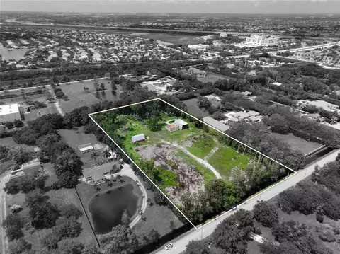 14390 Mustang Trl, Southwest Ranches, FL 33330