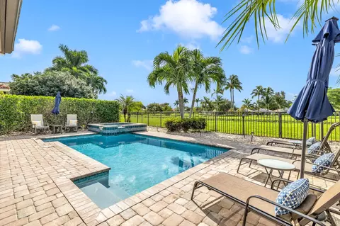 7676 N Monarch Ct, Delray Beach, FL 33446