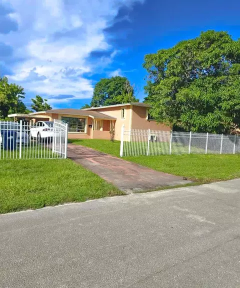 1265 NE 201st, Miami, FL 33179