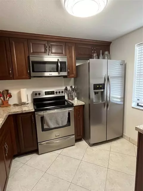 10130 Sunrise Lks #311, Sunrise, FL 33322