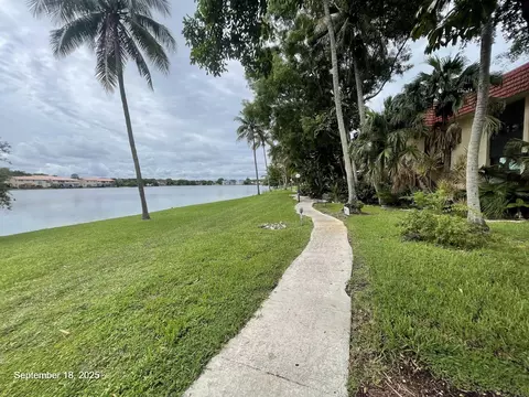 840 NE 199th #208B, Miami, FL 33179