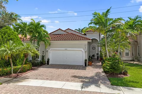 4122 NE 22nd St, Homestead, FL 33033