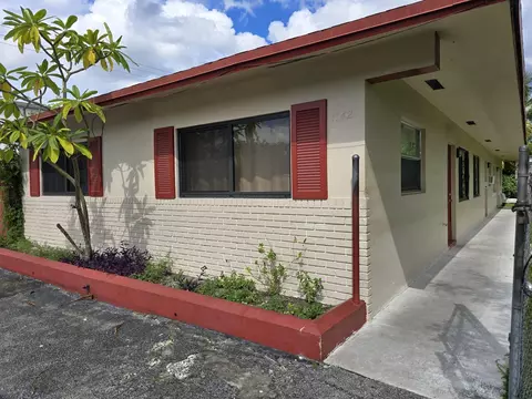 1142 NW 6th Ave, Fort Lauderdale, FL 33311