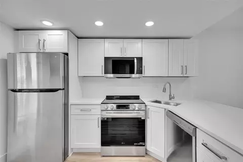 5980 NW 64th Ave #111, Tamarac, FL 33319