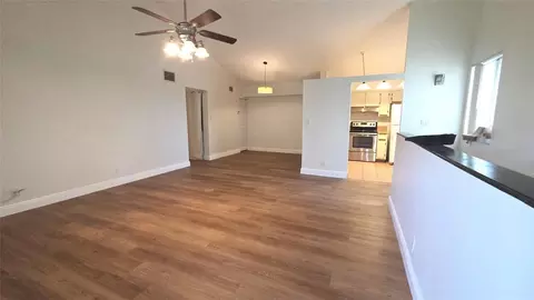 608 Gardens #204, Pompano Beach, FL 33069