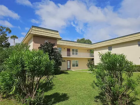 15 Vista Gardens Trl #206, Vero Beach, FL 32962