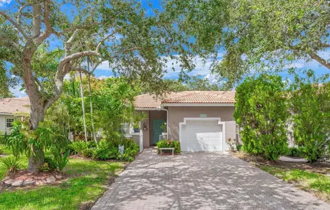 2561 E Aragon #1, Sunrise, FL 33313