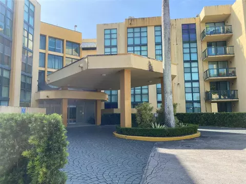 11790 SW 18th #106, Miami, FL 33175
