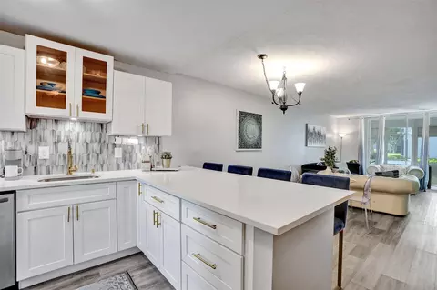 400 SE 10th #117, Deerfield Beach, FL 33441