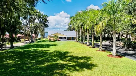 131 Sunset Dr, Lake Placid, FL 33852