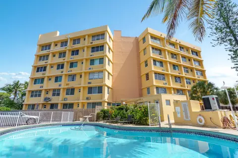 2400 NE 9th St #301, Fort Lauderdale, FL 33304