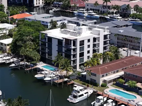 1507 SE 15th St #302, Fort Lauderdale, FL 33316