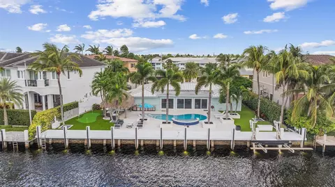 2330 NE 35th St, Lighthouse Point, FL 33064